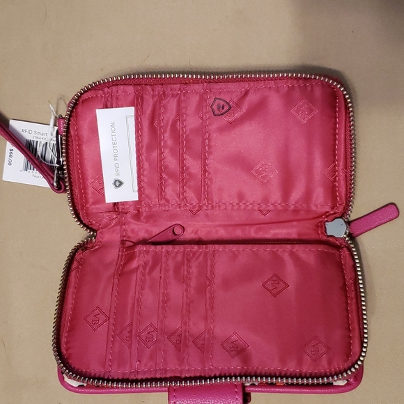 Brand new Vera Bradley cellphone wristlet - Picture 5 of 5